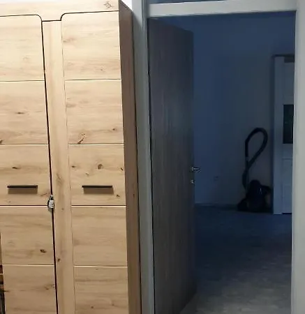 Apartma Sivi Zako *