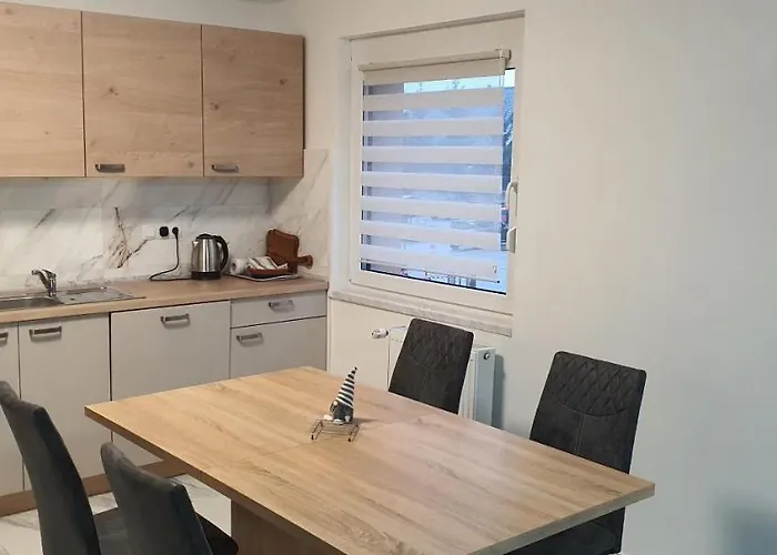 Apartman Apartma Sivi Zako *